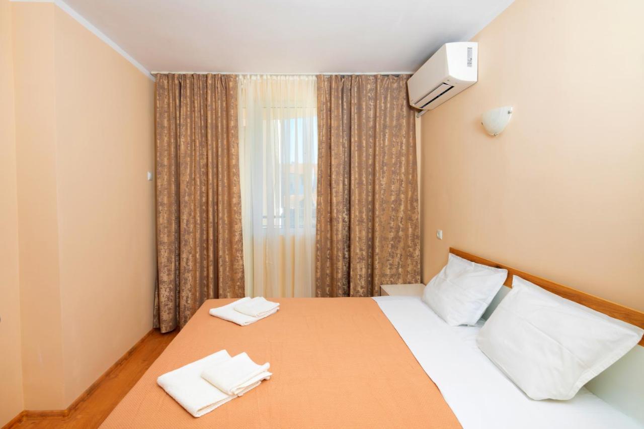 House With Garden Hotel Pomorie Luaran gambar