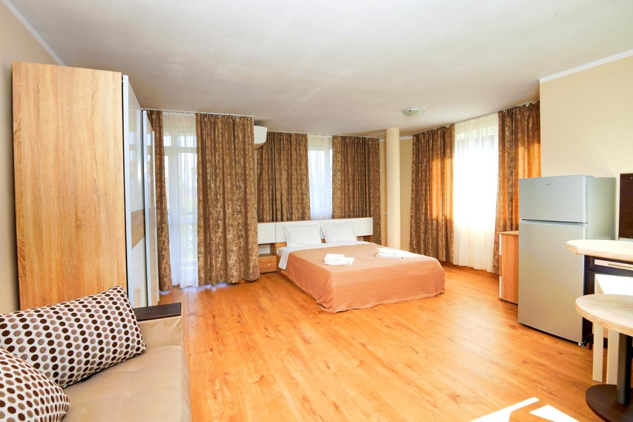 House With Garden Hotel Pomorie Luaran gambar