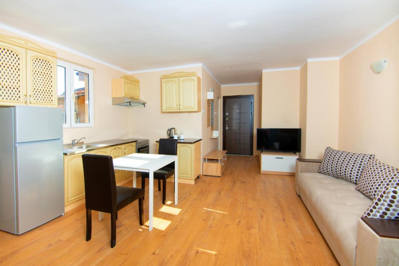 House With Garden Hotel Pomorie Luaran gambar