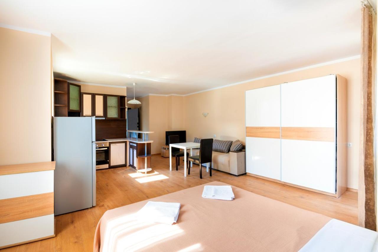 House With Garden Hotel Pomorie Luaran gambar