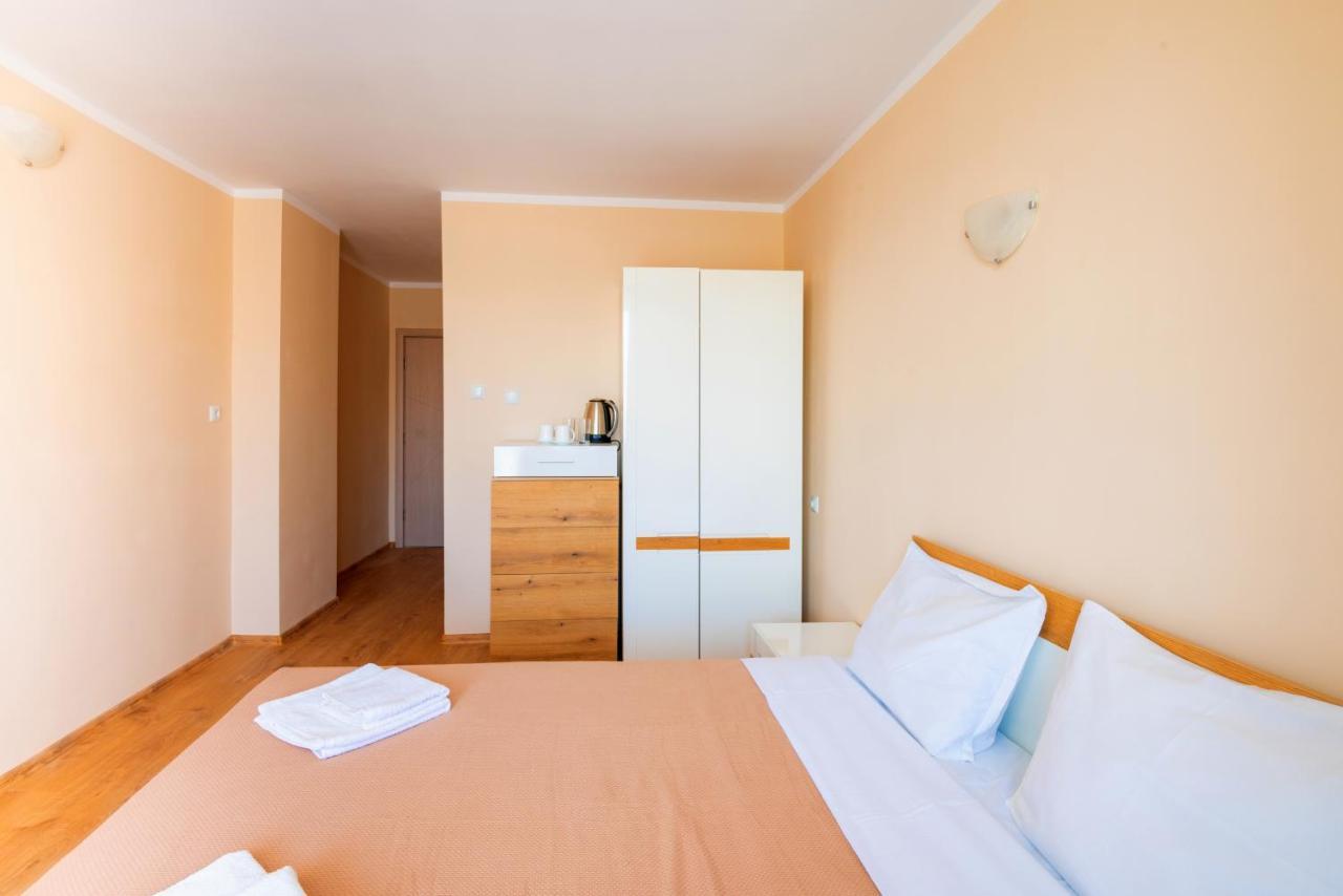 House With Garden Hotel Pomorie Luaran gambar