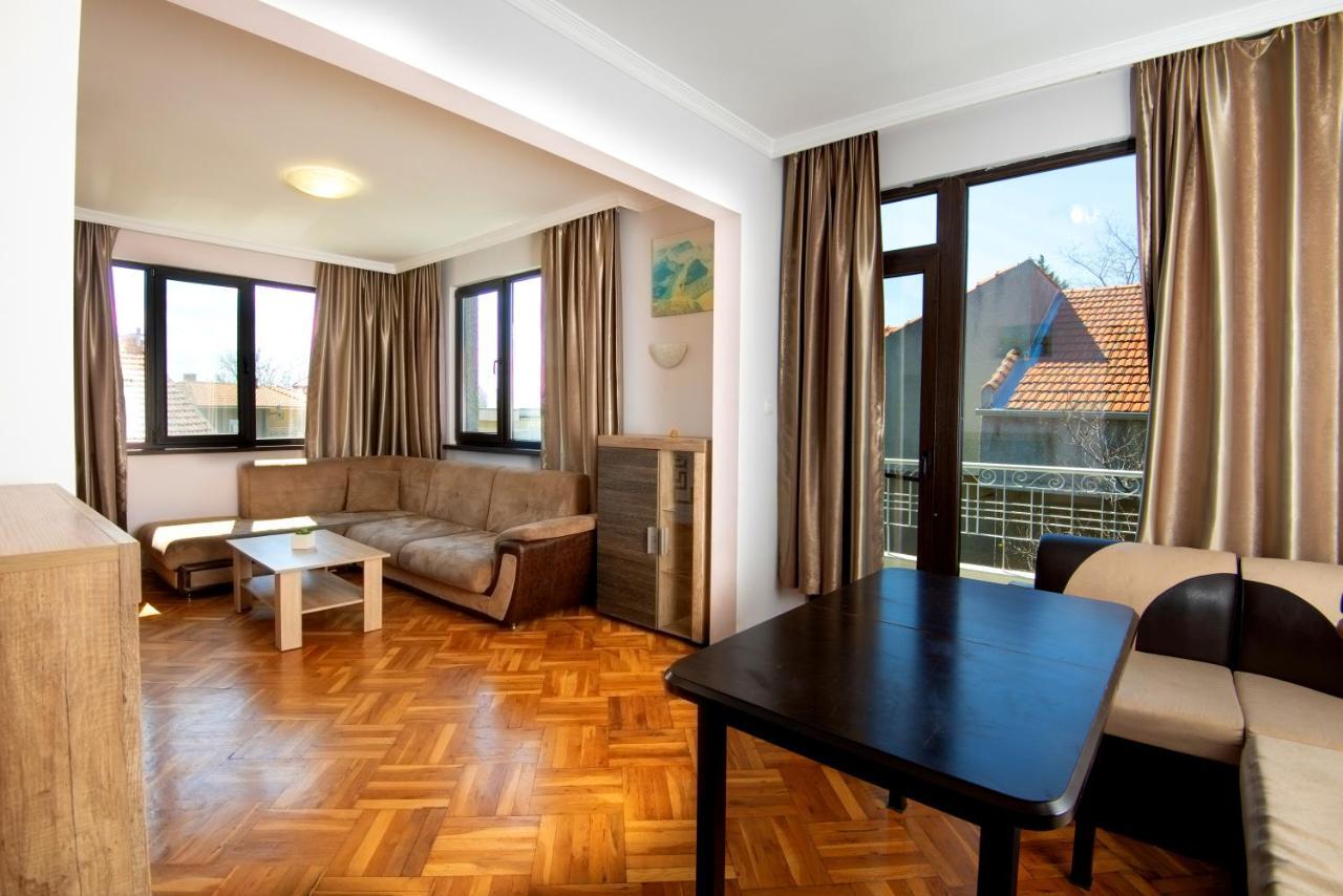 House With Garden Hotel Pomorie Luaran gambar