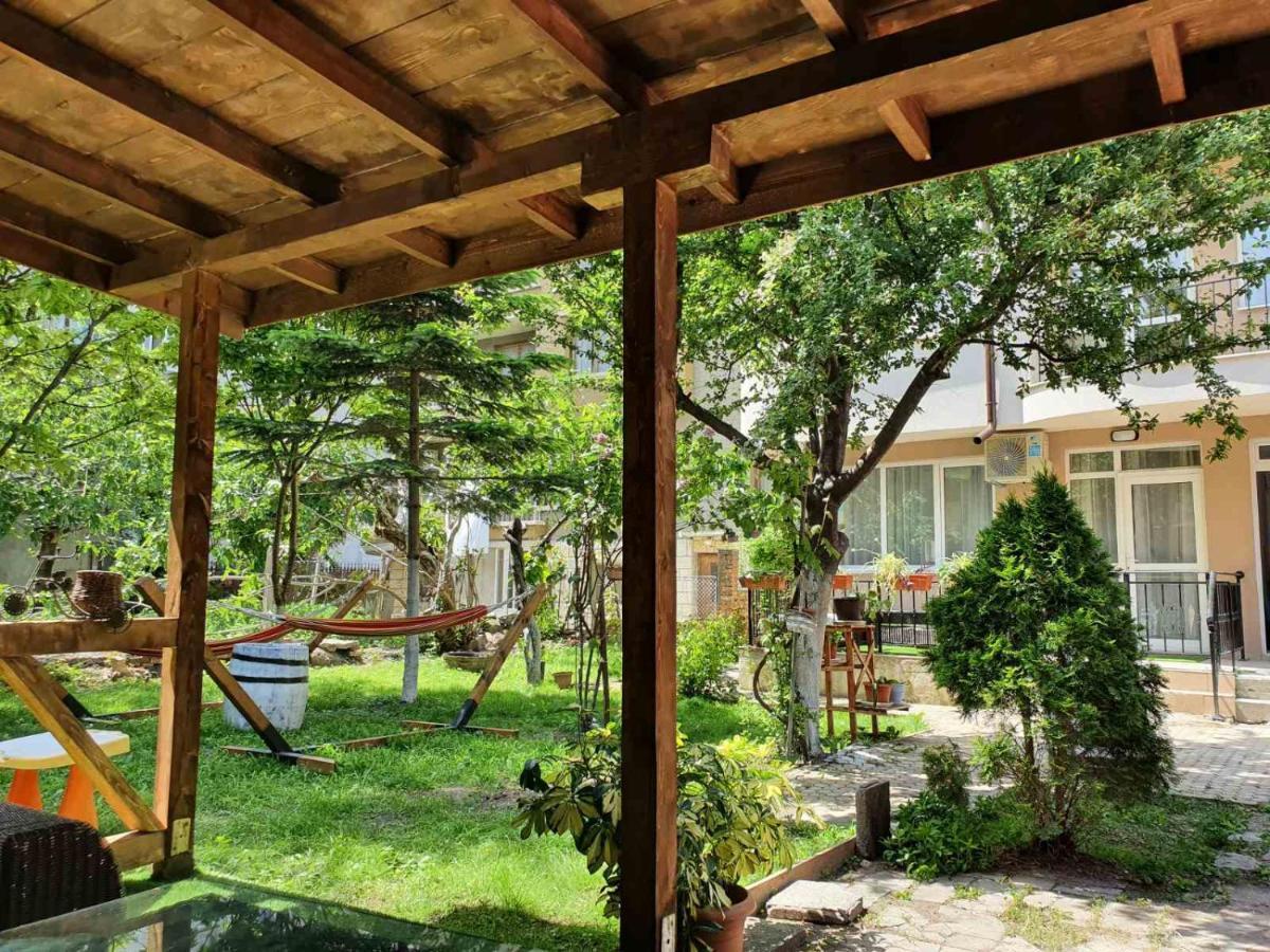 House With Garden Hotel Pomorie Luaran gambar